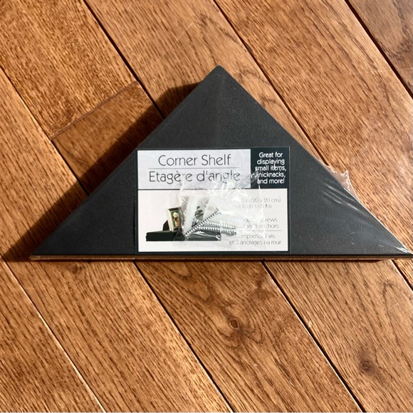 3 Corner Shelves Small Black Floating Wall Decor Shelf Plastic Holds 5 lbs 11x5” - Picture 2 of 15